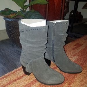 Minnetonka Maven Suede Slouch Boot
